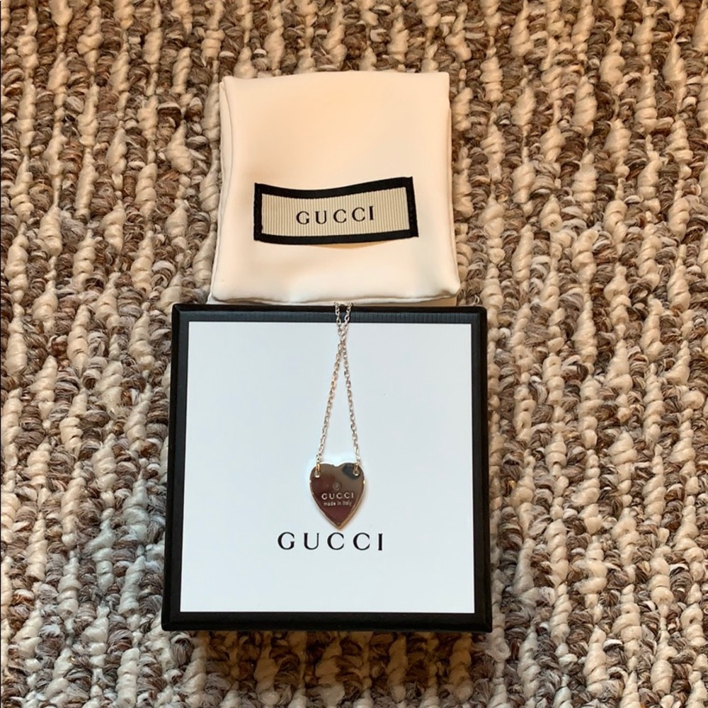 Heart bracelet with Gucci trademark